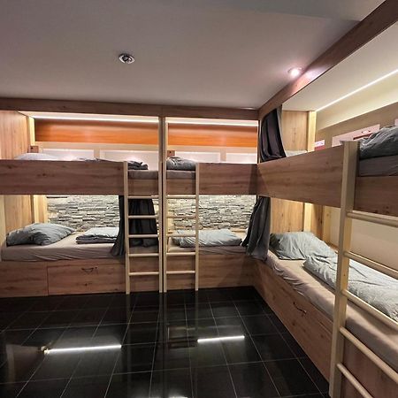 Zen Zone Hostel Bratislava Exteriér fotografie