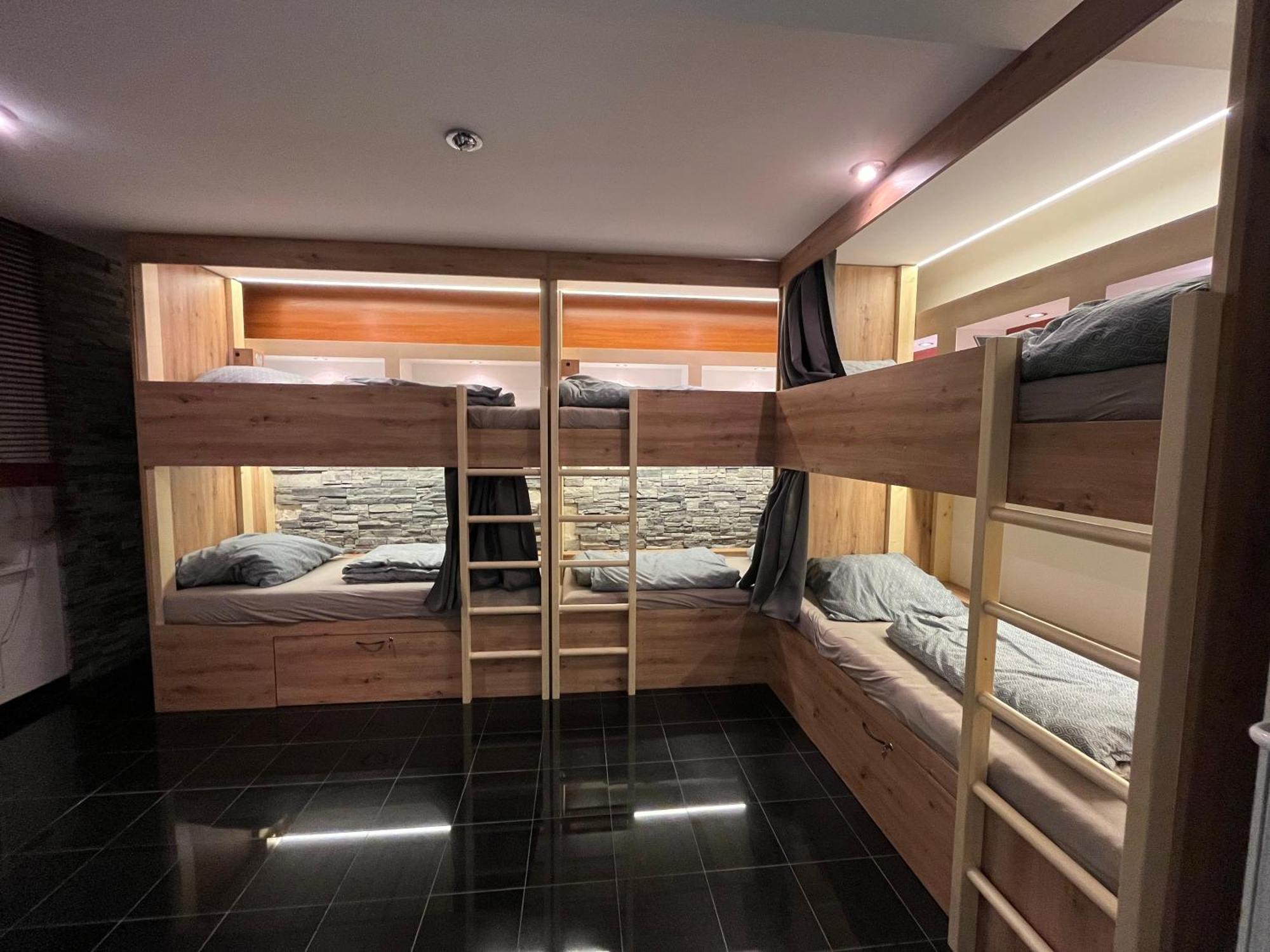 Zen Zone Hostel Bratislava Exteriér fotografie